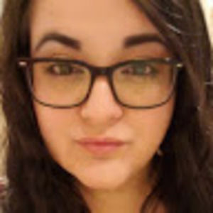 Meet your Posher, Alejandra